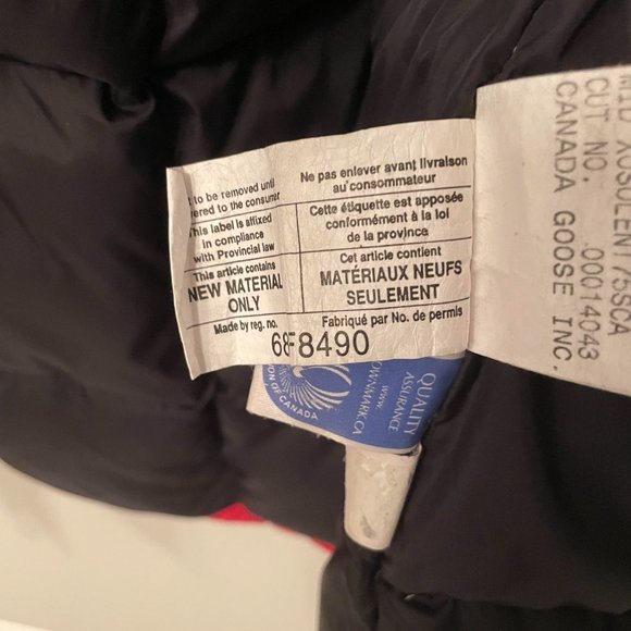 AUTHENTIC Canada Goose Trillium Parka Red Size XS - Picture 3 of 8